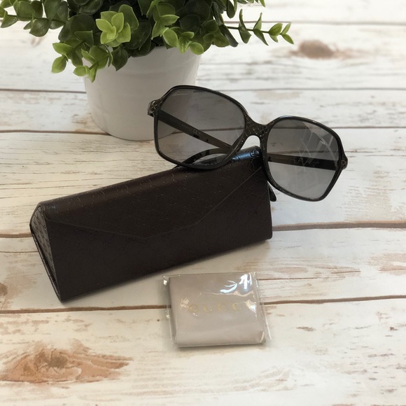 Gucci Accessories - Gucci Gold and Black Frame Sunglasses with case